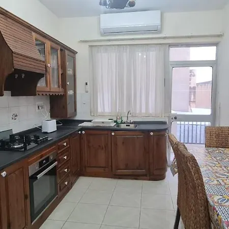 Residencia La Promesa St. Paul's Bay