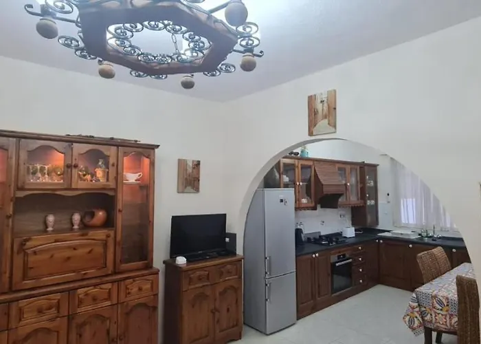 Residencia La Promesa Apartment *